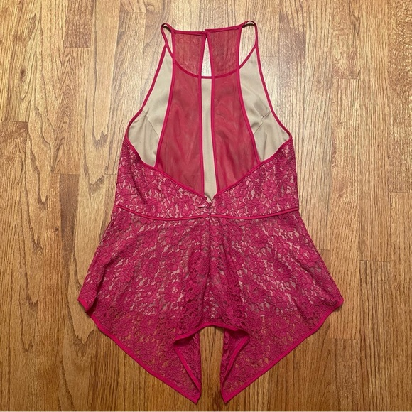 NWT BCBGMaxAzria Larke Turkish Rose Lace Halter Peplum Top size 10 - Picture 7 of 16